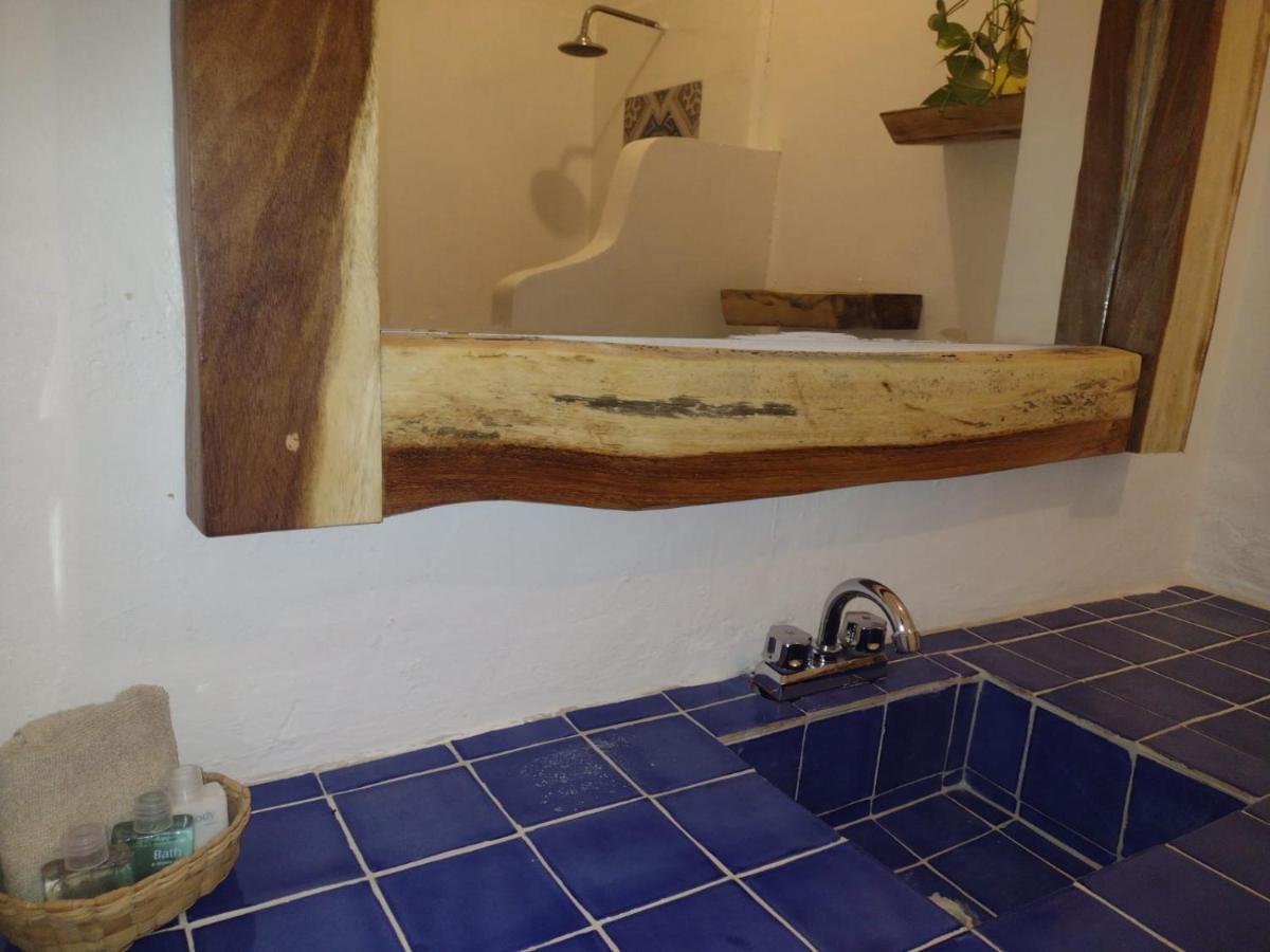 Mio Tulum Hotel Boutique Exteriér fotografie Bathroom in a hotel in Oaxaca, Mexico